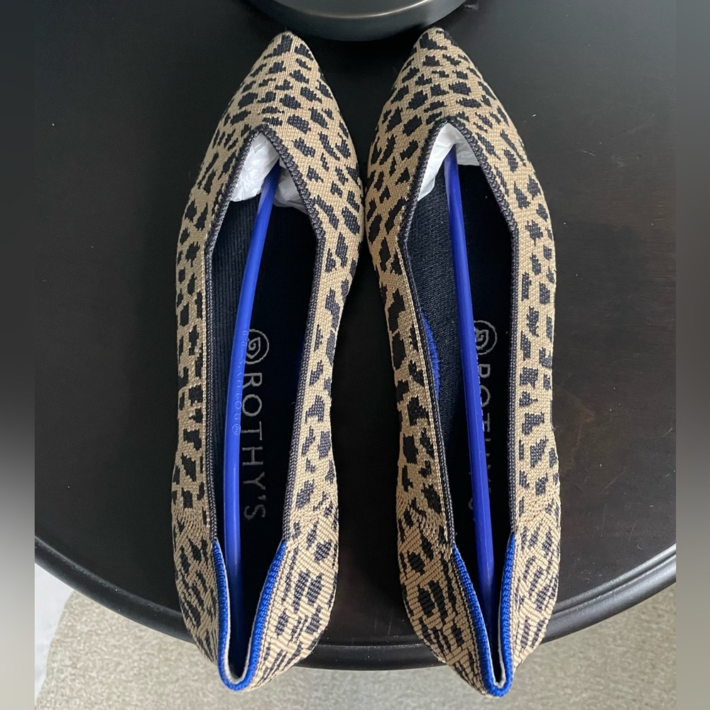 EUC Rothy’s Cheetah OG Points. Sz 8.5